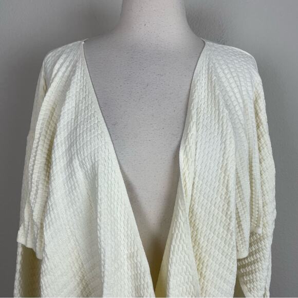 Sarah Pacini Off White Wool Blend Drape  Sweater  One Size - Picture 2 of 8